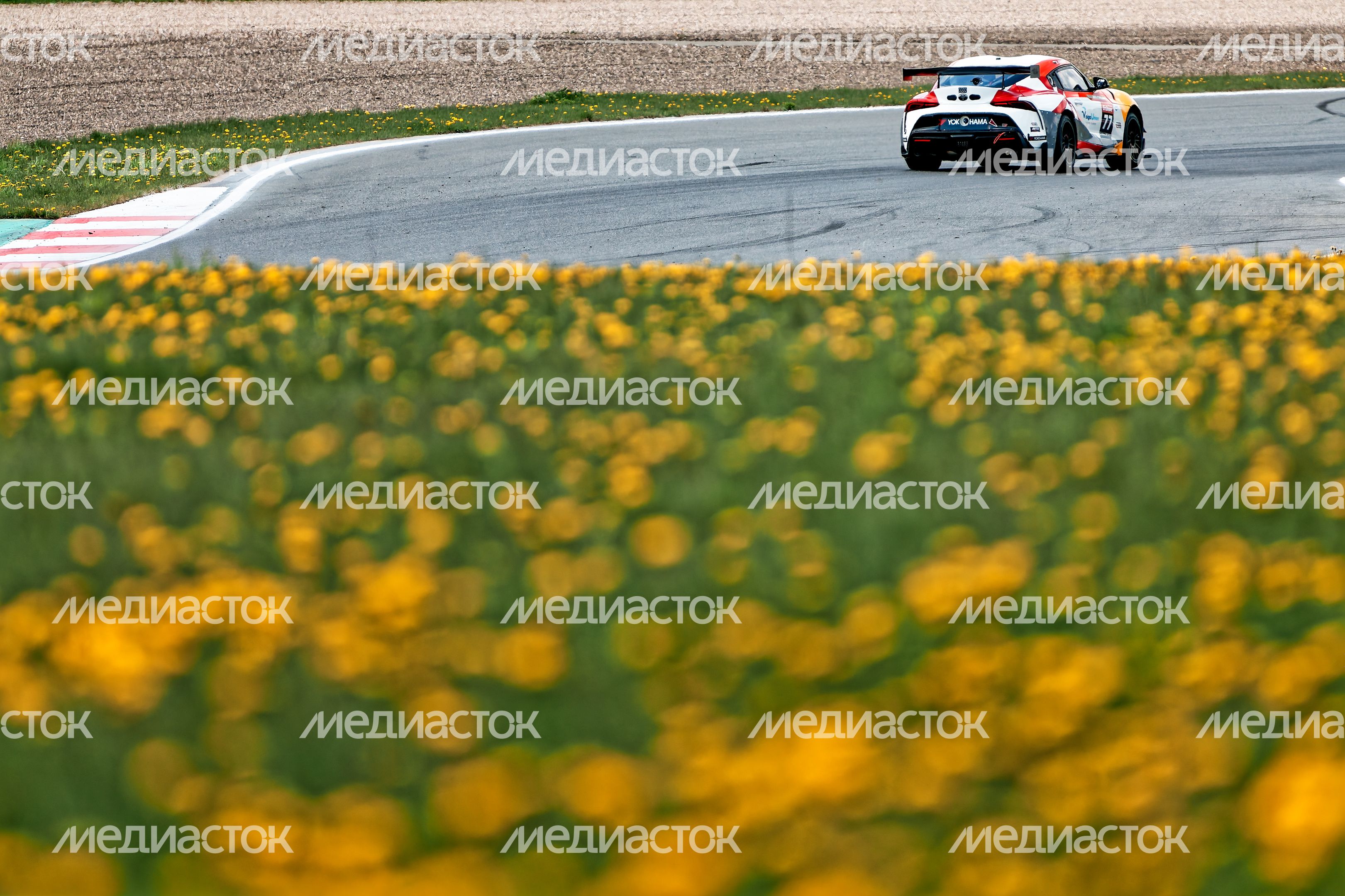 Гоночный уик-енд в Волоколамском округе на трассе Moscow Raceway Гоночный уик-енд в Волоколамском округе на трассе Moscow Raceway