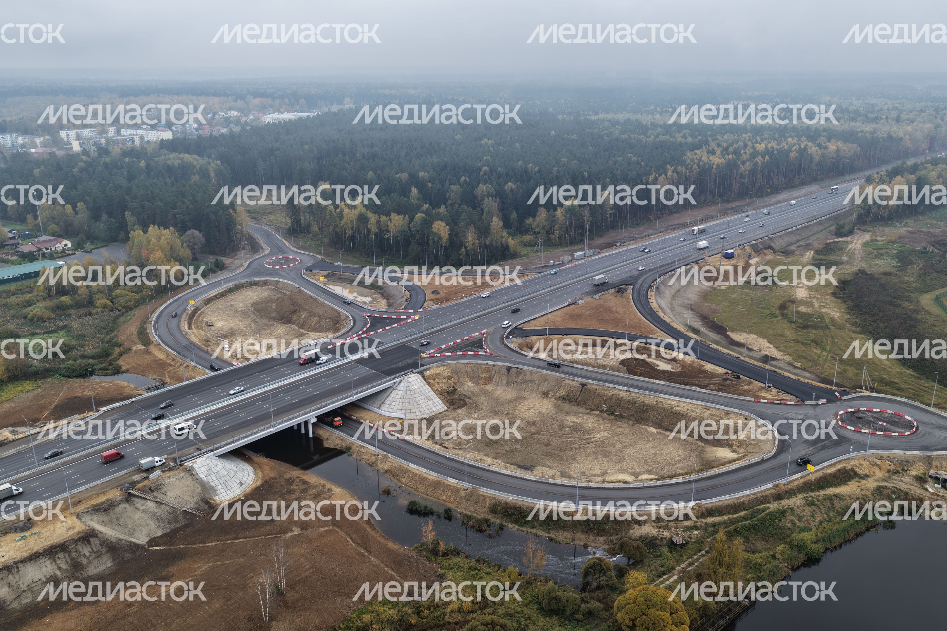 Строительство развязки с мостом через реку Скалба Строительство развязки с мостом через реку Скалба