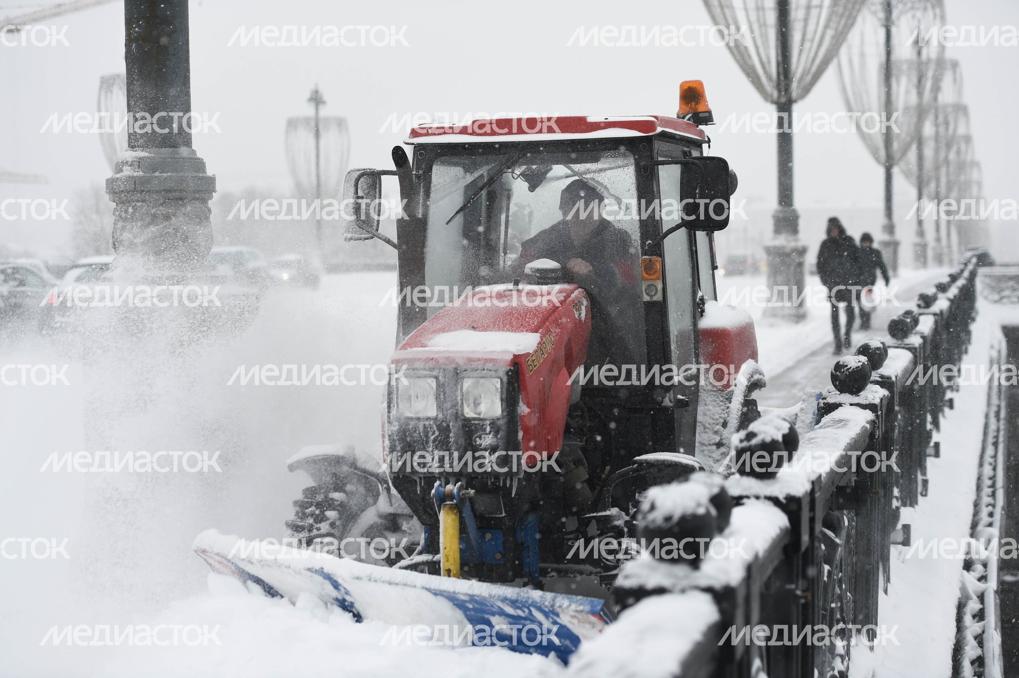 Рекордный снегопад в Москве и Подмосковье