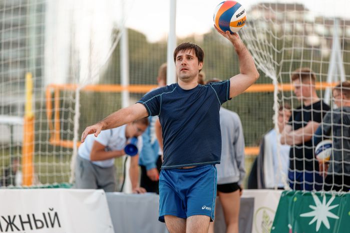 Пляжный волейбол на новой площадке «Пойма volley» в Красногорске