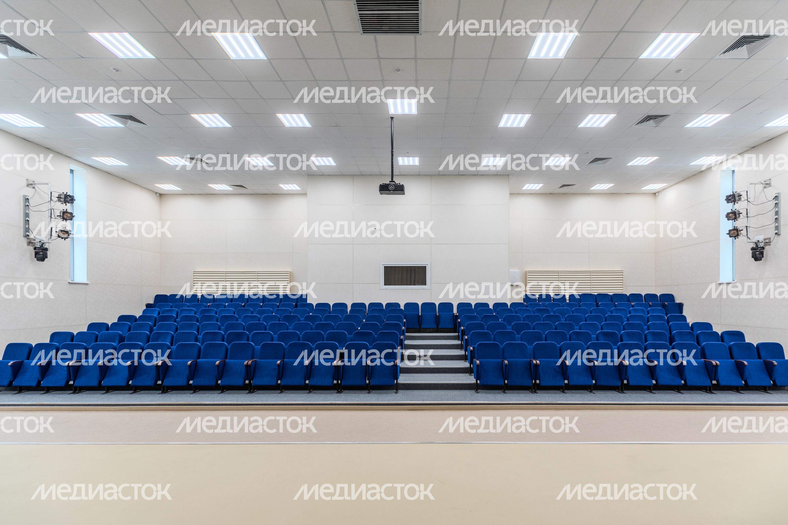 Новый корпус Медвежье-Озерской школы №19 в Щелково