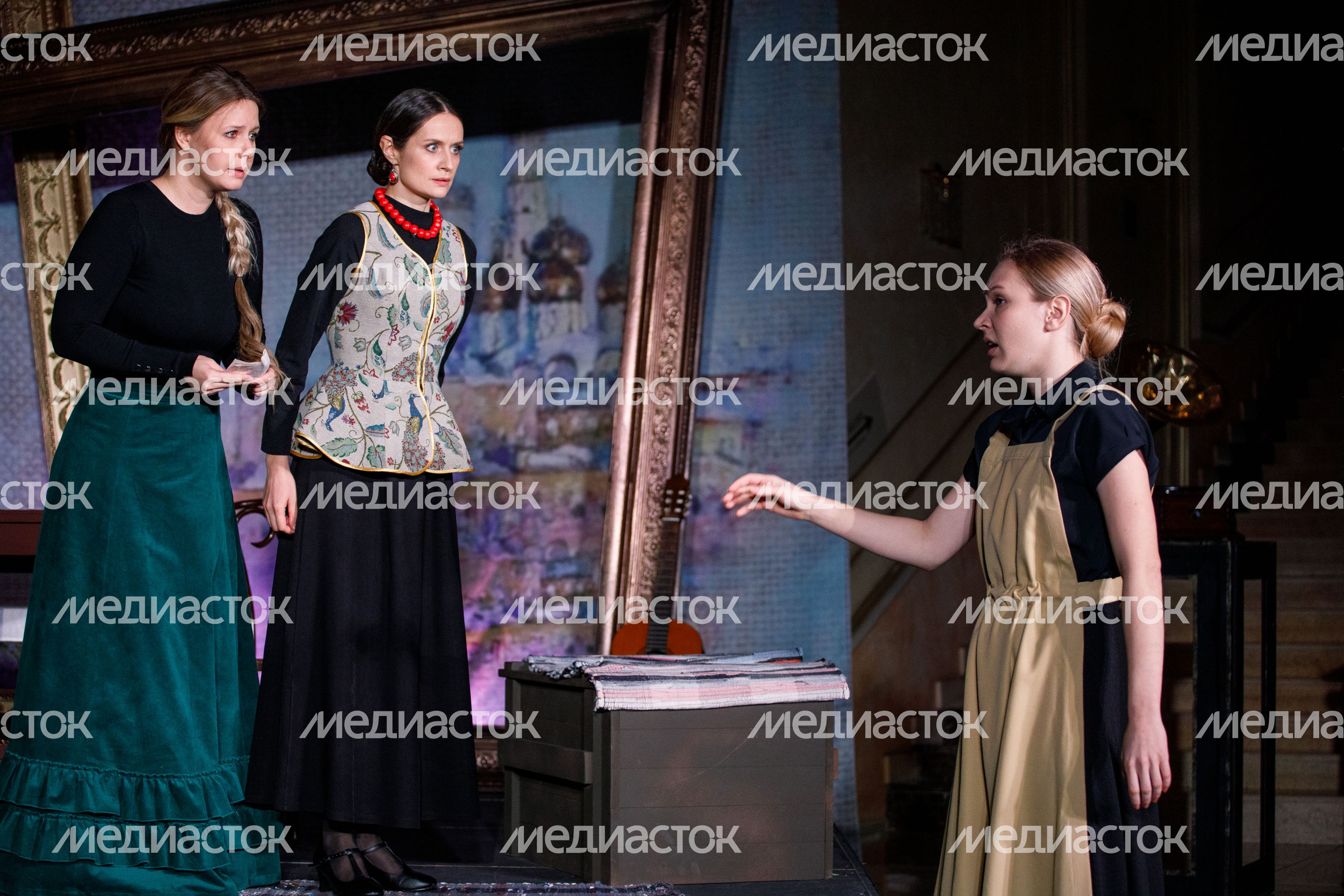 Москва. МГТ «Семейная картина» Москва. МГТ «Семейная картина»