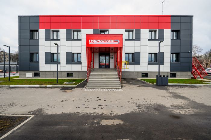 Стадион «Гидросталь» в Чехове после капремонта