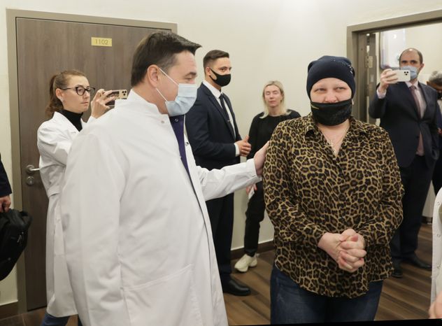 Андрей Воробьев и Валентина Матвиенко посетили Институт ядерной медицины в Химках