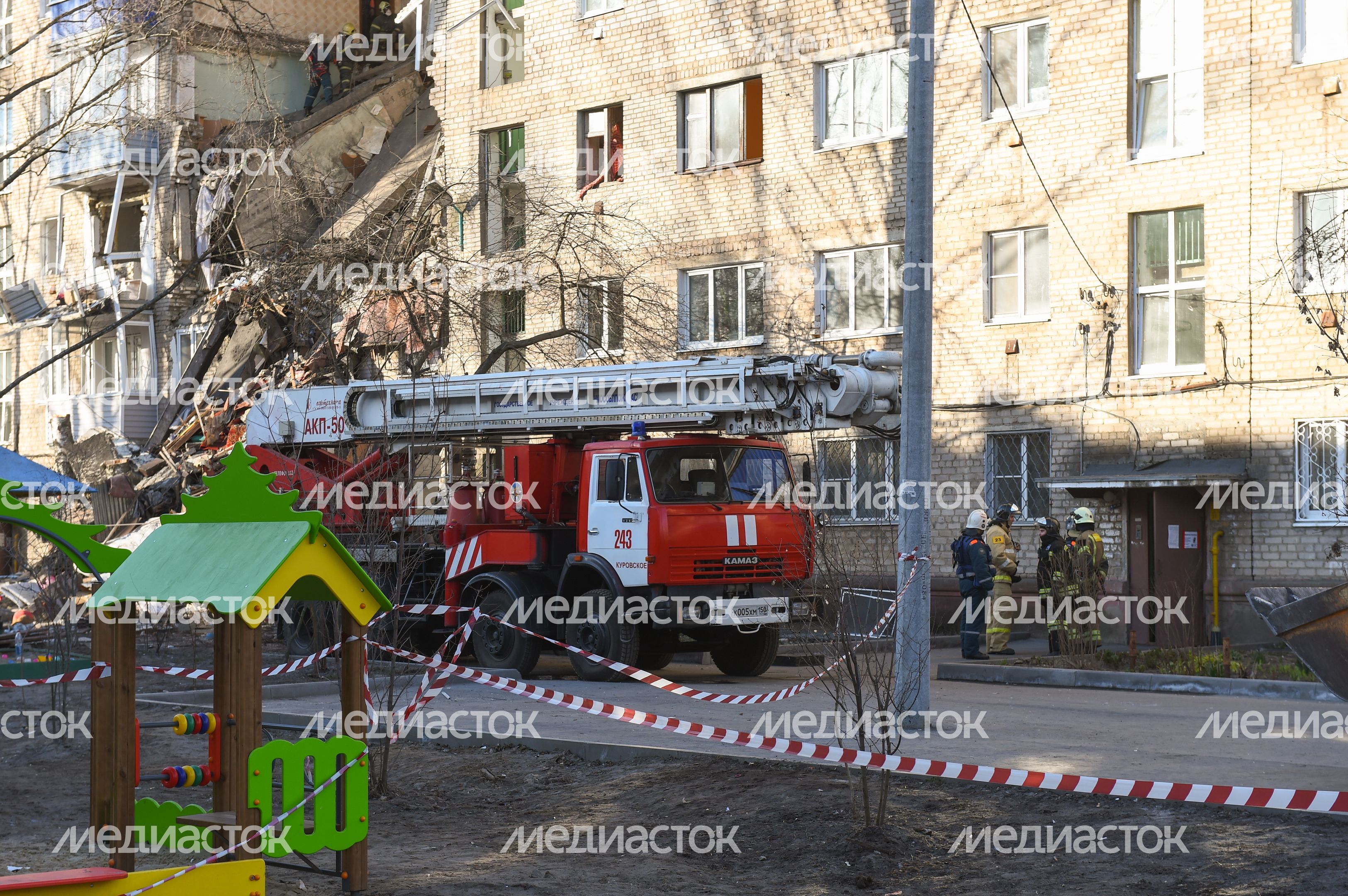 Кадры с места взрыва газа в многоквартирном доме в Орехово-Зуеве