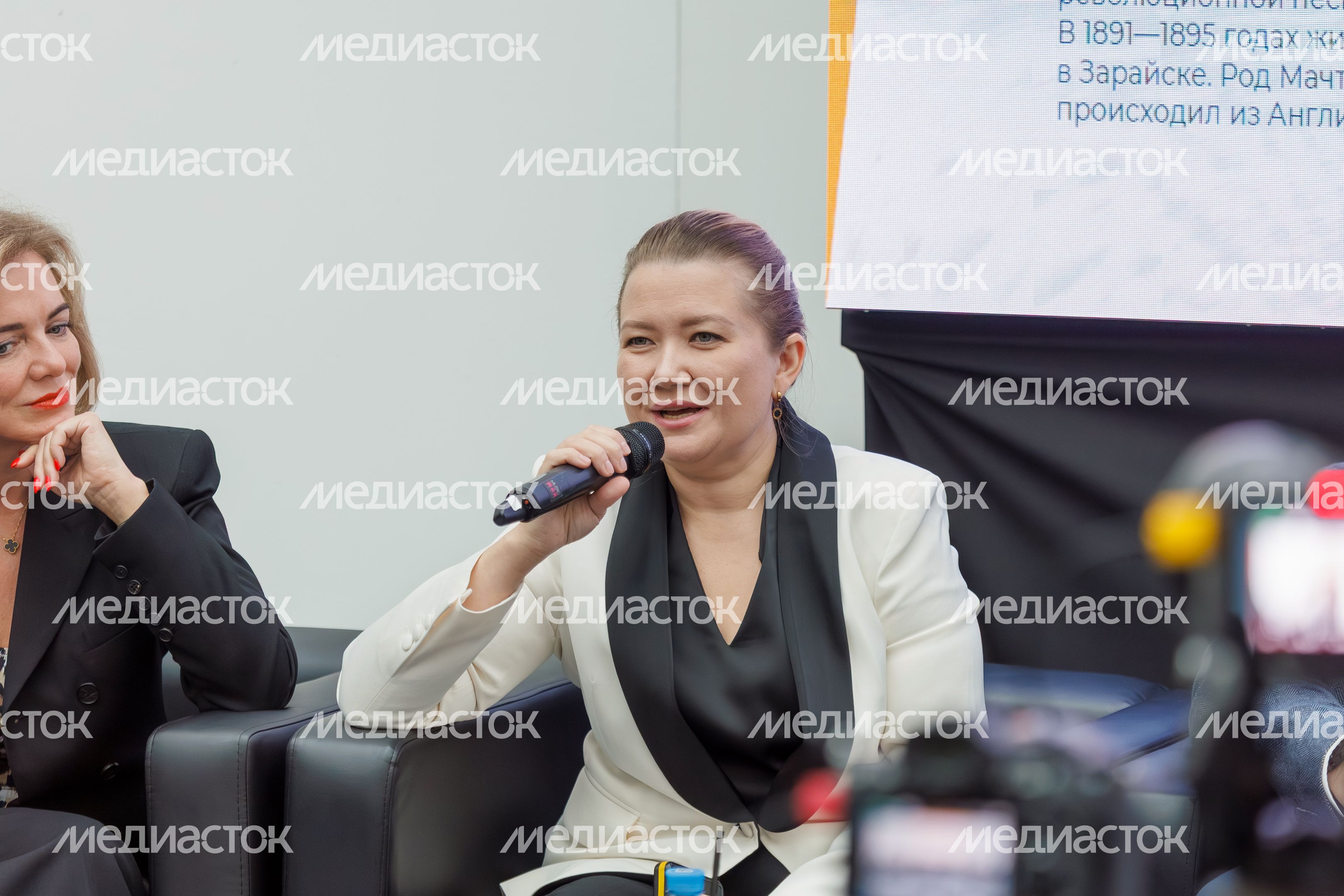 Круглый стол на деловой программе архитектурного фестиваля «Зодчество-2025» Круглый стол на деловой программе архитектурного фестиваля «Зодчество-2025»