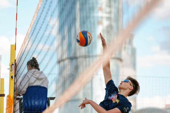 Пляжный волейбол на новой площадке «Пойма volley» в Красногорске