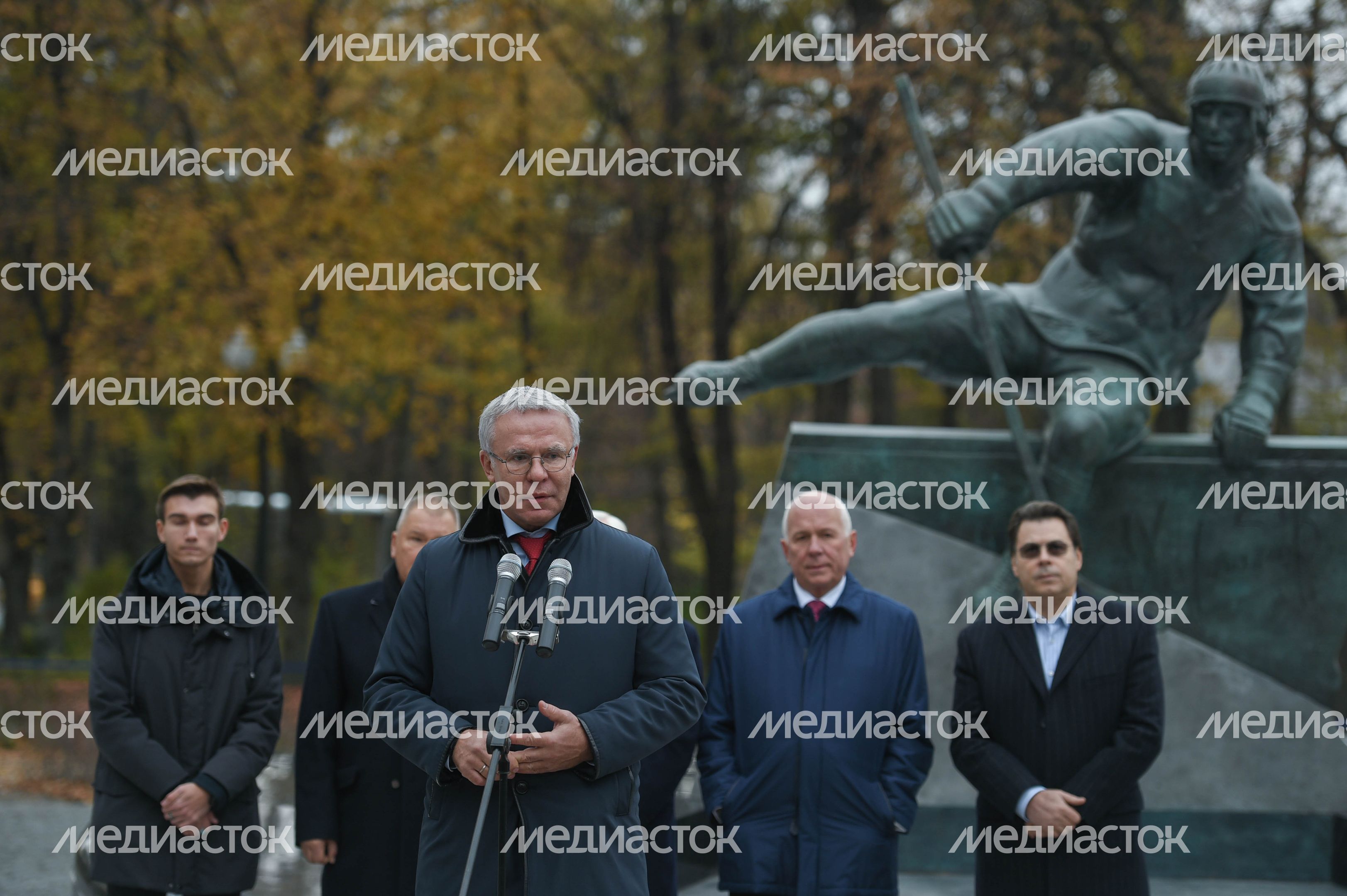 Открытие памятника легенде хоккея Валерию Харламову в «Лужниках»