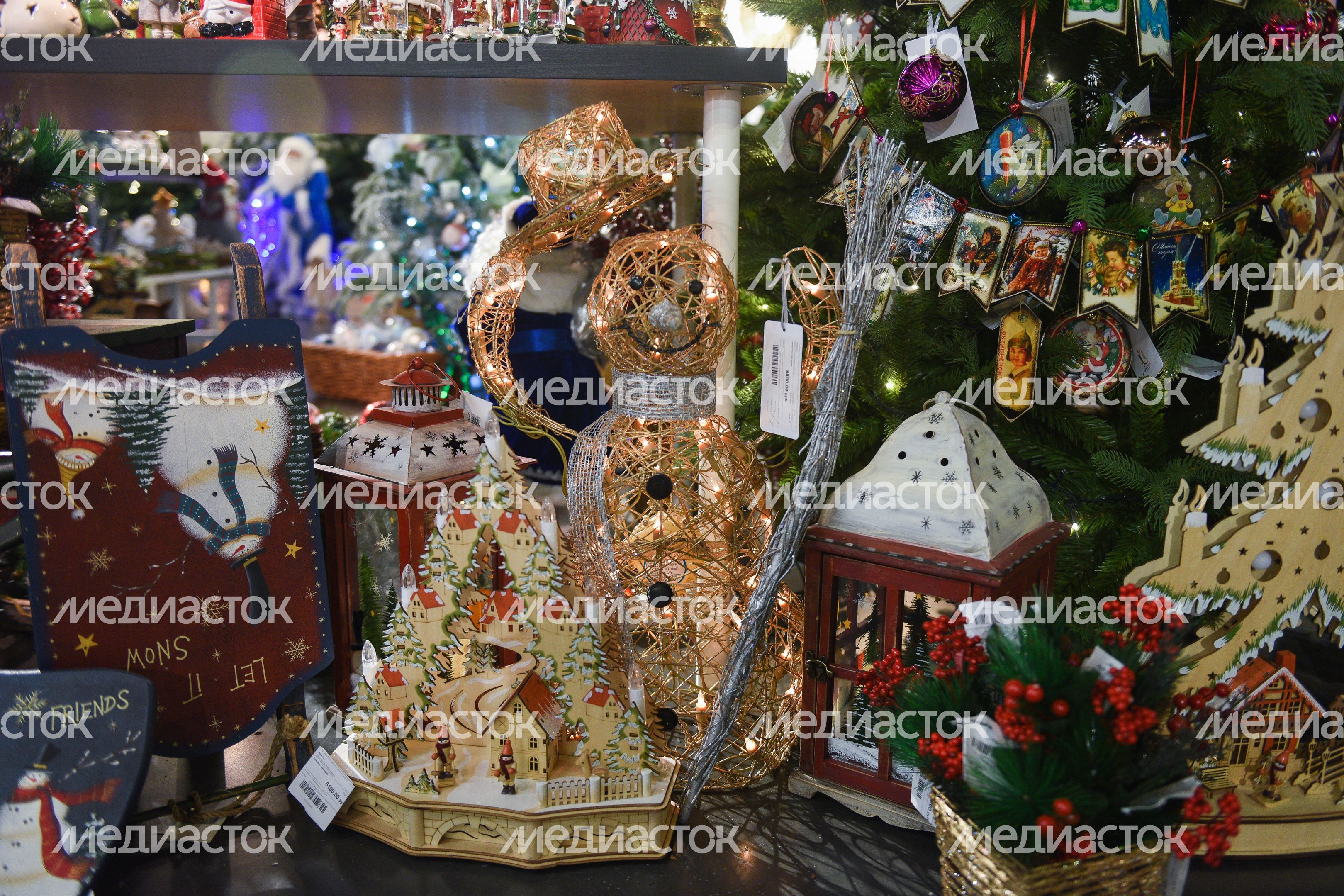 10 необычных новогодних украшений 
