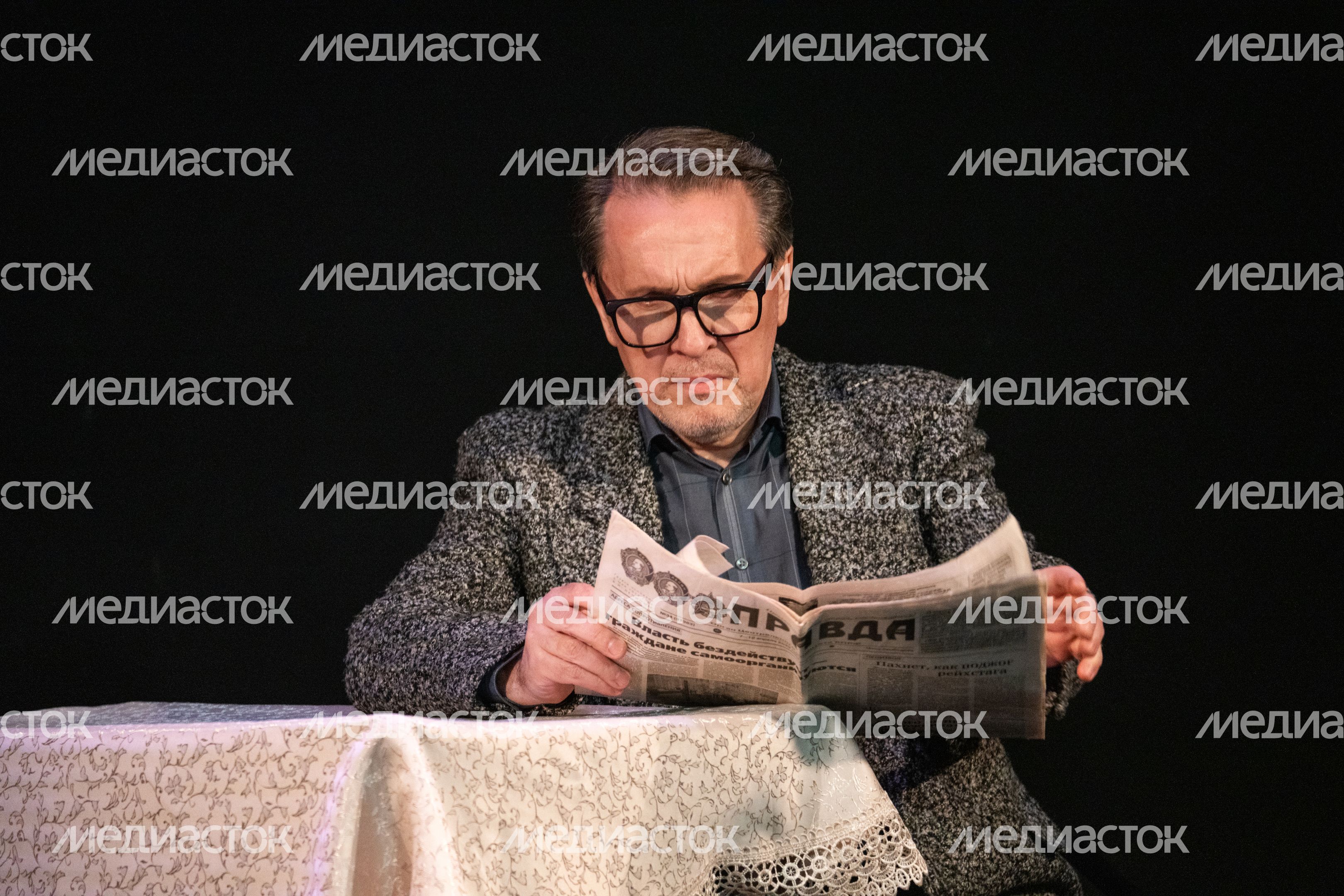 Спектакль «Старомодная комедия» ММДТ «Крылья» в театральном центре «Жаворонки» Одинцовского округа Спектакль «Старомодная комедия» ММДТ «Крылья» в театральном центре «Жаворонки» Одинцовского округа