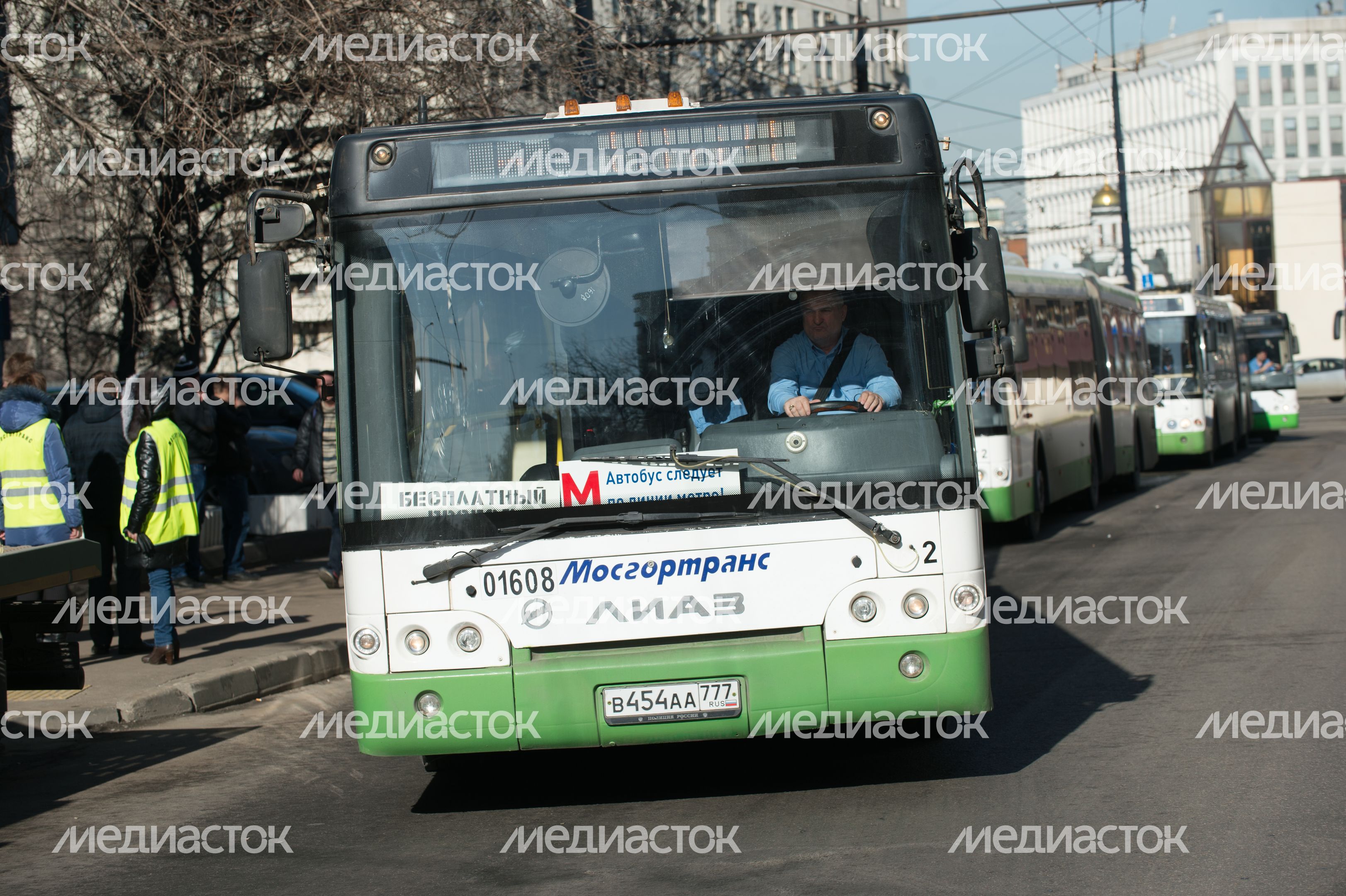 Компенсационные автобусы «М» на участке Калужско-Рижской линии метро