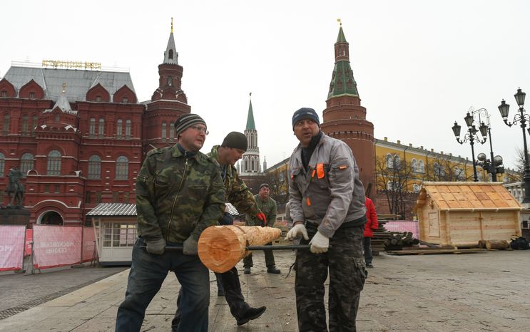 Монтаж инсталляций для фестиваля «Московская Масленица» на Манежной площади