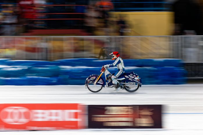 Чемпионат России по мотогонкам на льду в Красногорске