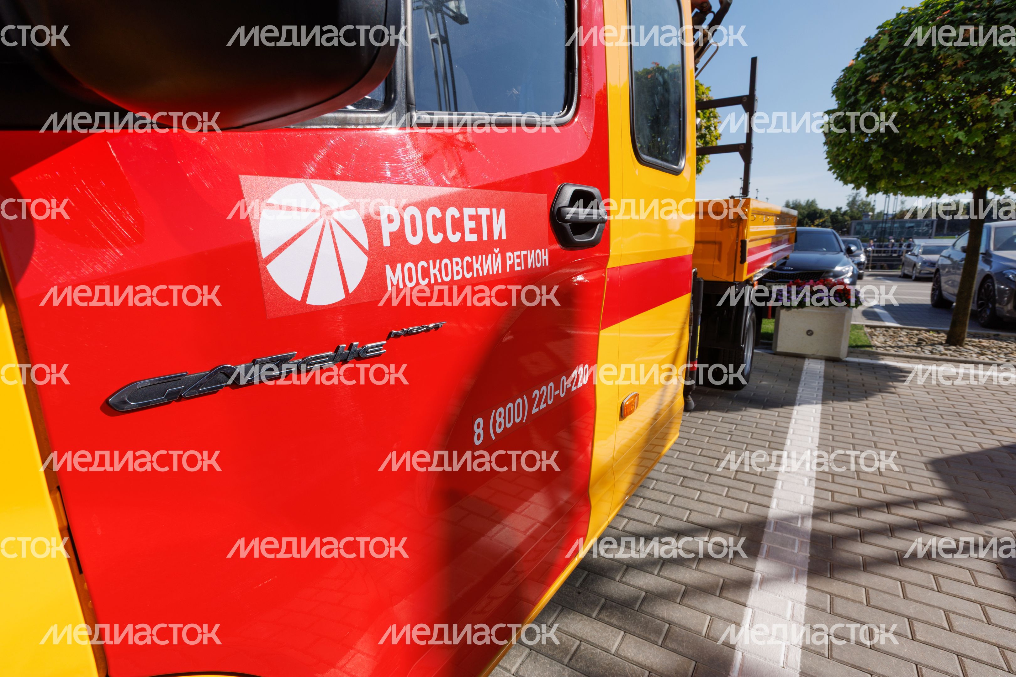 Аварийный автомобиль компании «Россети» на выставке техники и современного энергооборудования в Красногорске Аварийный автомобиль компании «Россети» на выставке техники и современного энергооборудования в Красногорске