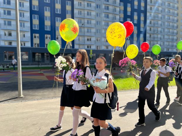 Лицей "Авиатика" в лобненском микрорайоне "Катюшки"