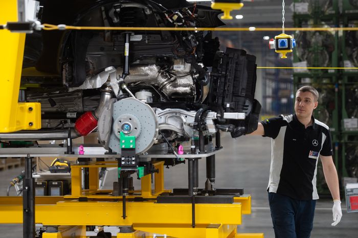 Открытие автомобильного завода Mercedes‑Benz в Подмосковье