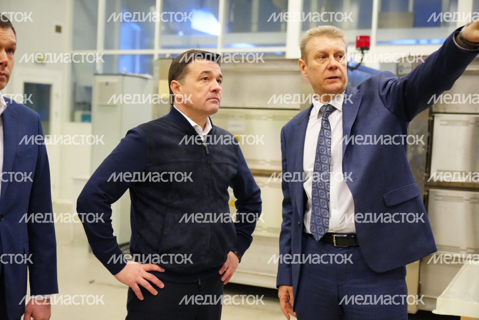 Посещение губернатором завода оптического стекла в Лыткарино