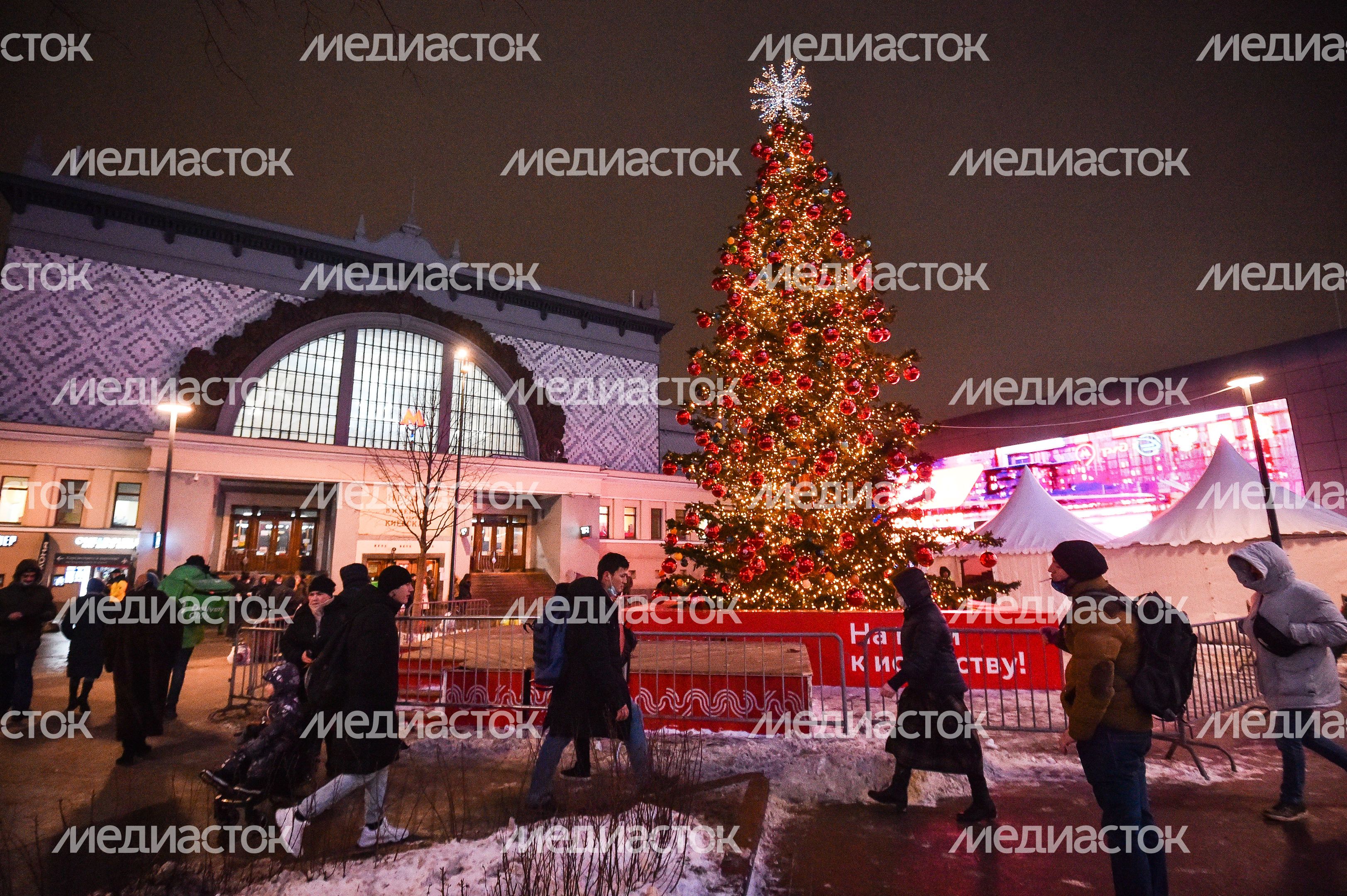Новогодняя иллюминация в Москве