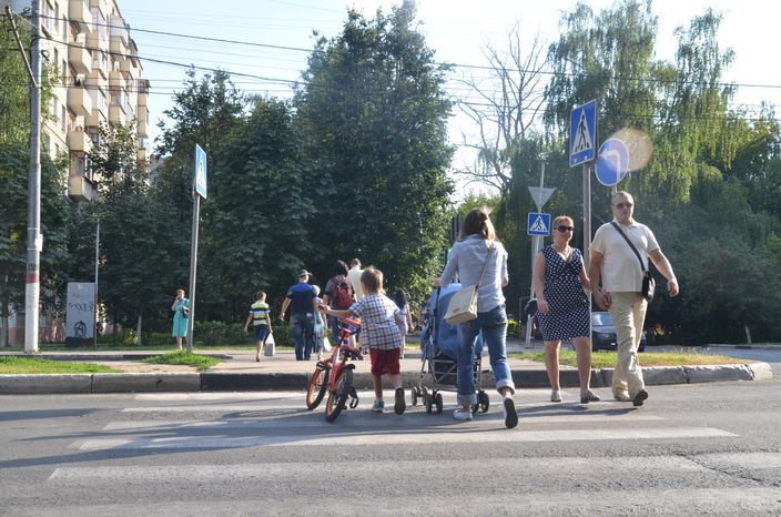 Пешеходный переход на ул. Большая Серпуховская в Подольске