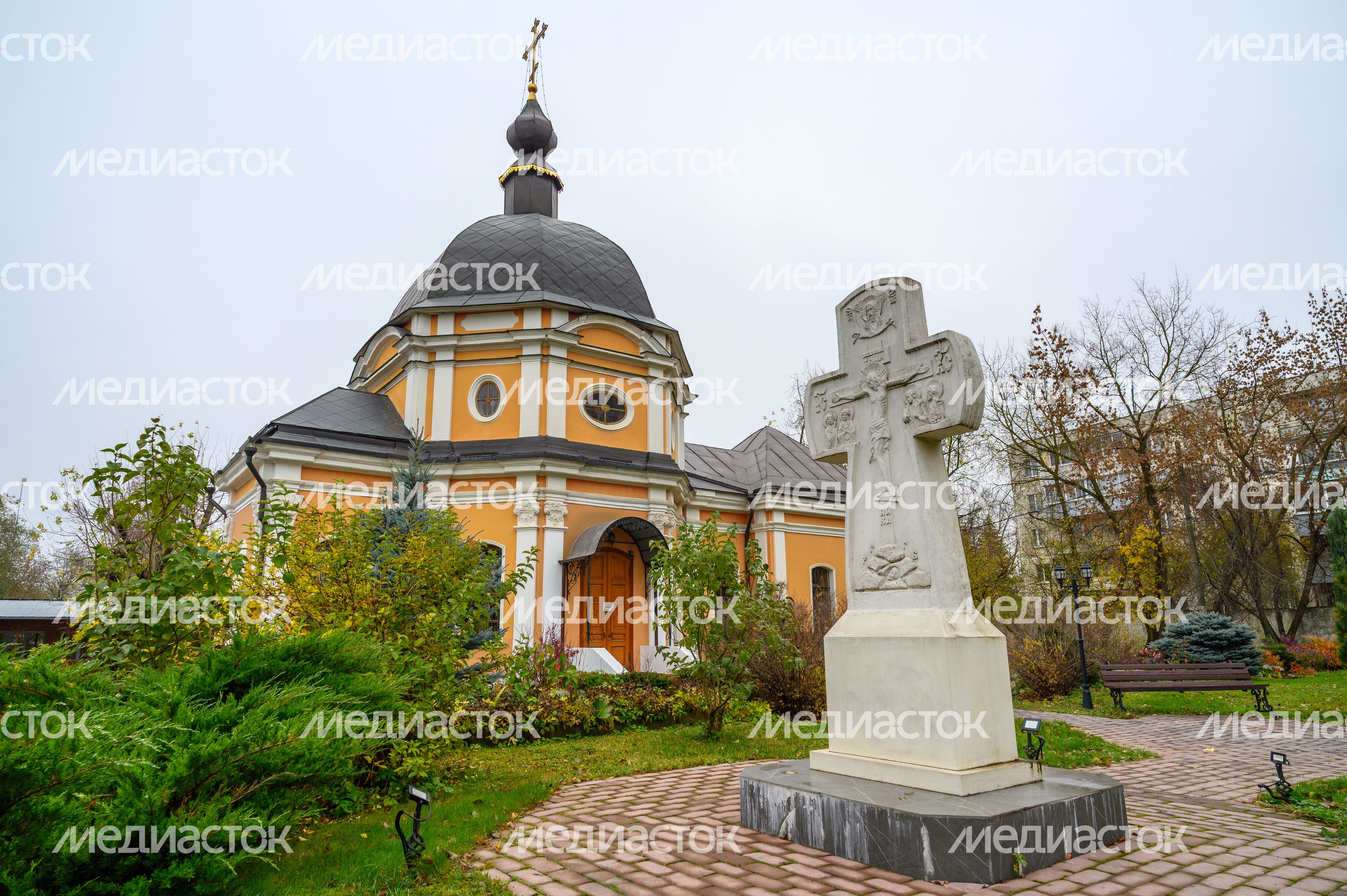 Церковь Преображения Господня в поселке Красково округа Люберцы