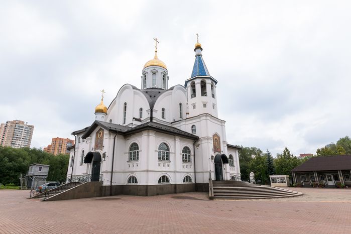 Храм Казанской иконы Божией Матери в Центральном городском парке Реутова