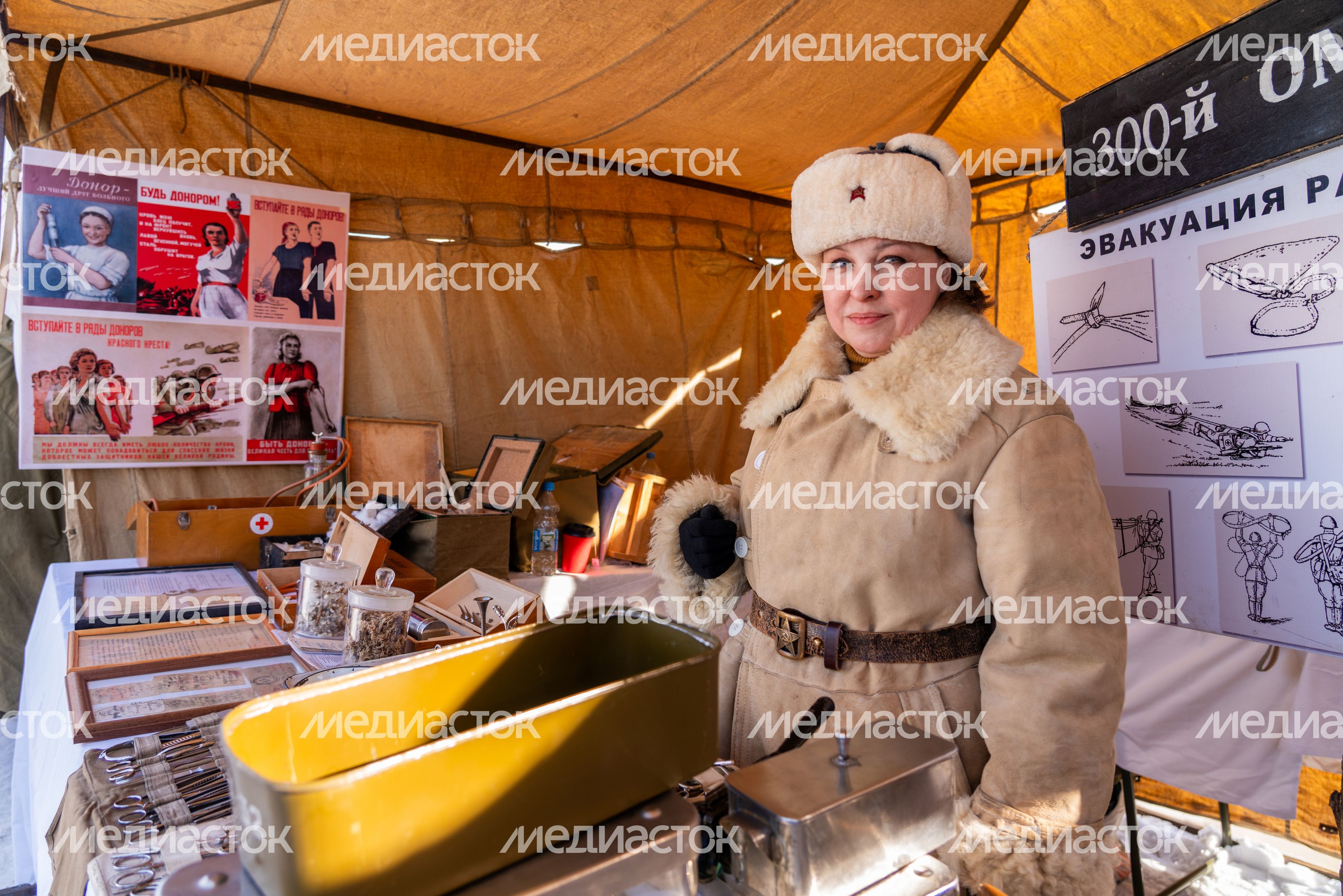 Интерактивная зона для зрителей «300 медсанбат» на военно-исторической реконструкции в парке «Патриот» Интерактивная зона для зрителей «300 медсанбат» на военно-исторической реконструкции в парке «Патриот»