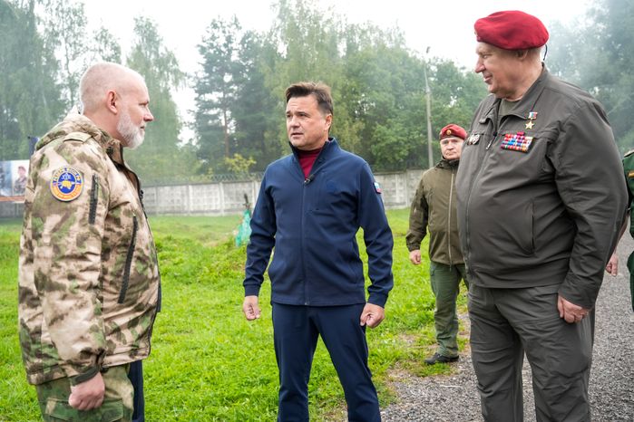 Андрей Воробьев и Владимир Соловьев посетили центр спецподготовки "Витязь" в Балашихе