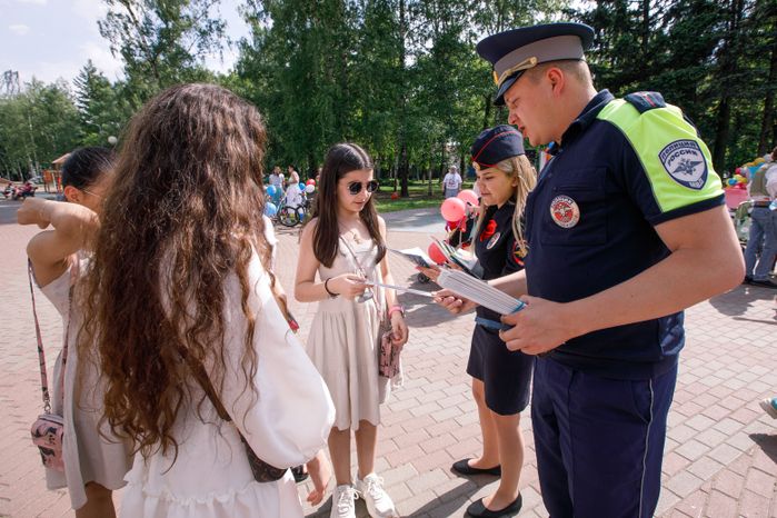 Парад колясок в сквере "Юбилейный" в Химках
