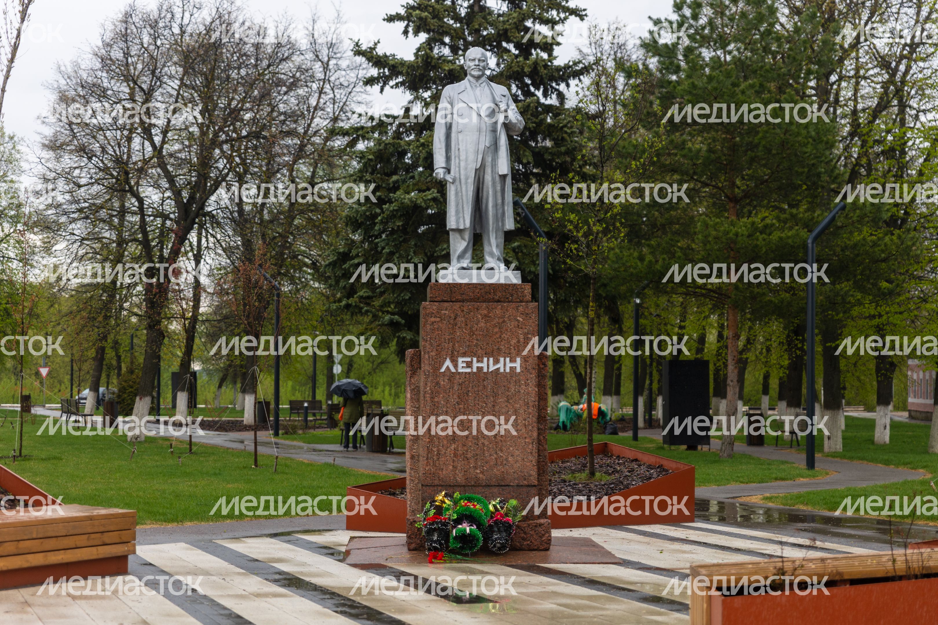 Памятник Ленину