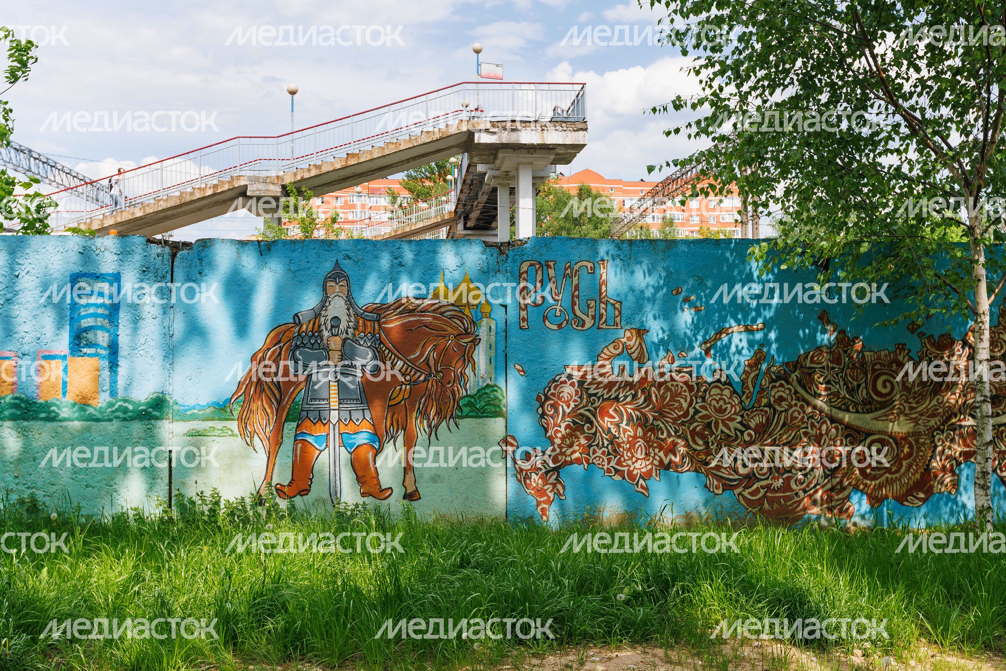 Граффити на улице Московской в поселке Монино округа Щелково
