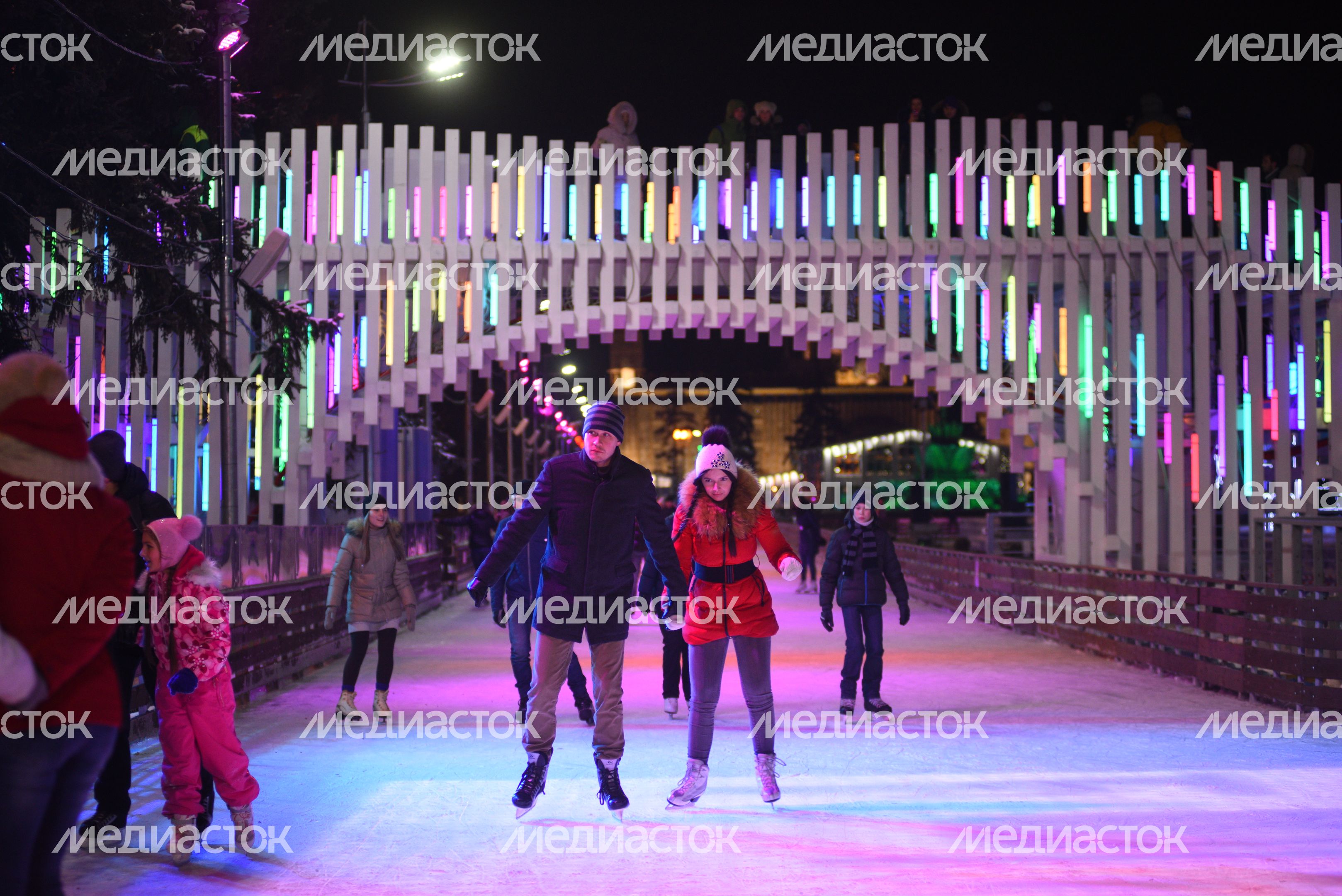 Открытие катка на ВДНХ в Москве