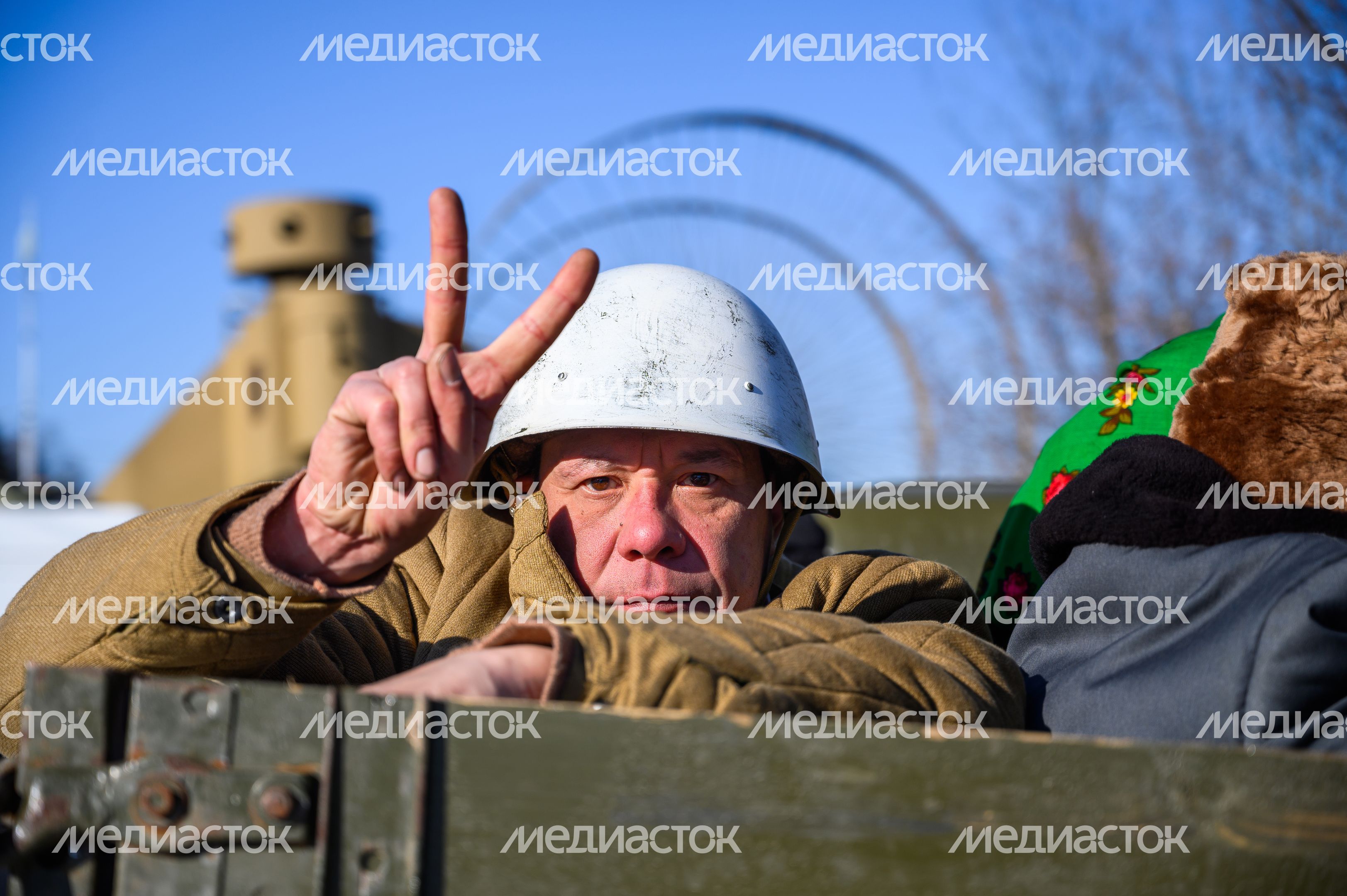 Военно-историческая реконструкция в музее танка Т-34 в Мытищах Военно-историческая реконструкция в музее танка Т-34 в Мытищах