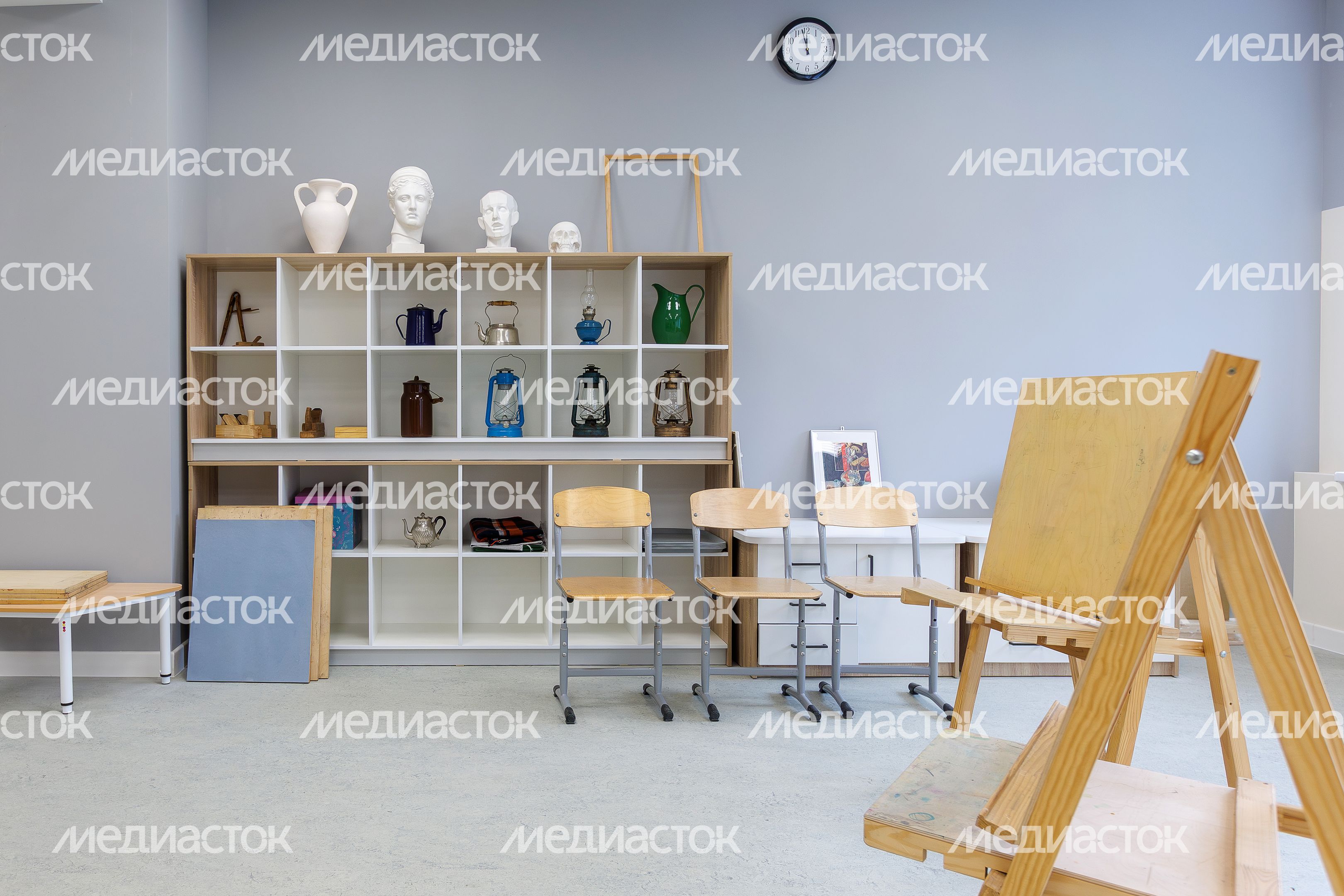 Зал для занятий изобразительный искусством в культурно-досуговом центре «Заря» в Балашихе после капитального ремонта Зал для занятий изобразительный искусством в культурно-досуговом центре «Заря» в Балашихе после капитального ремонта