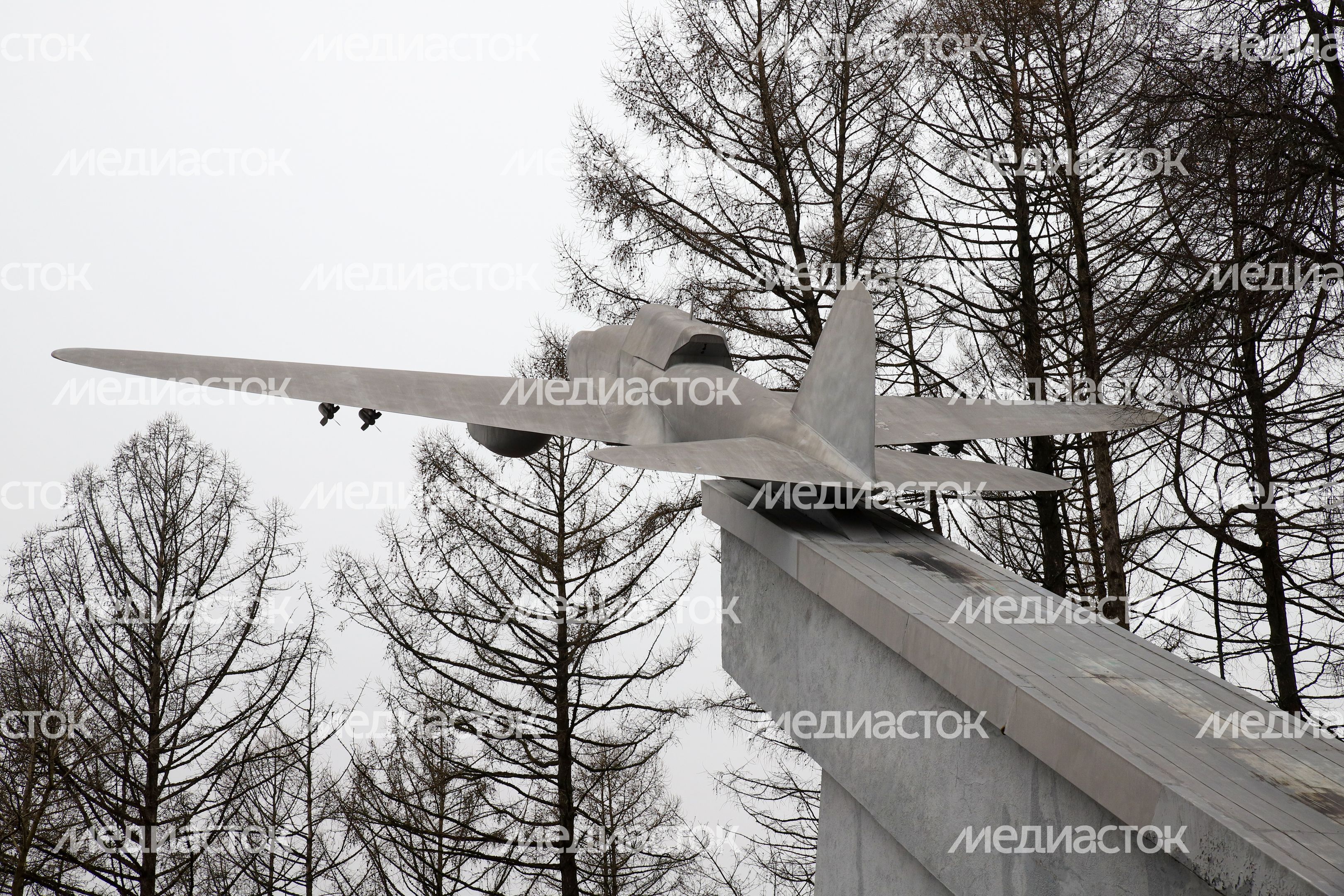 Памятник Ил-2