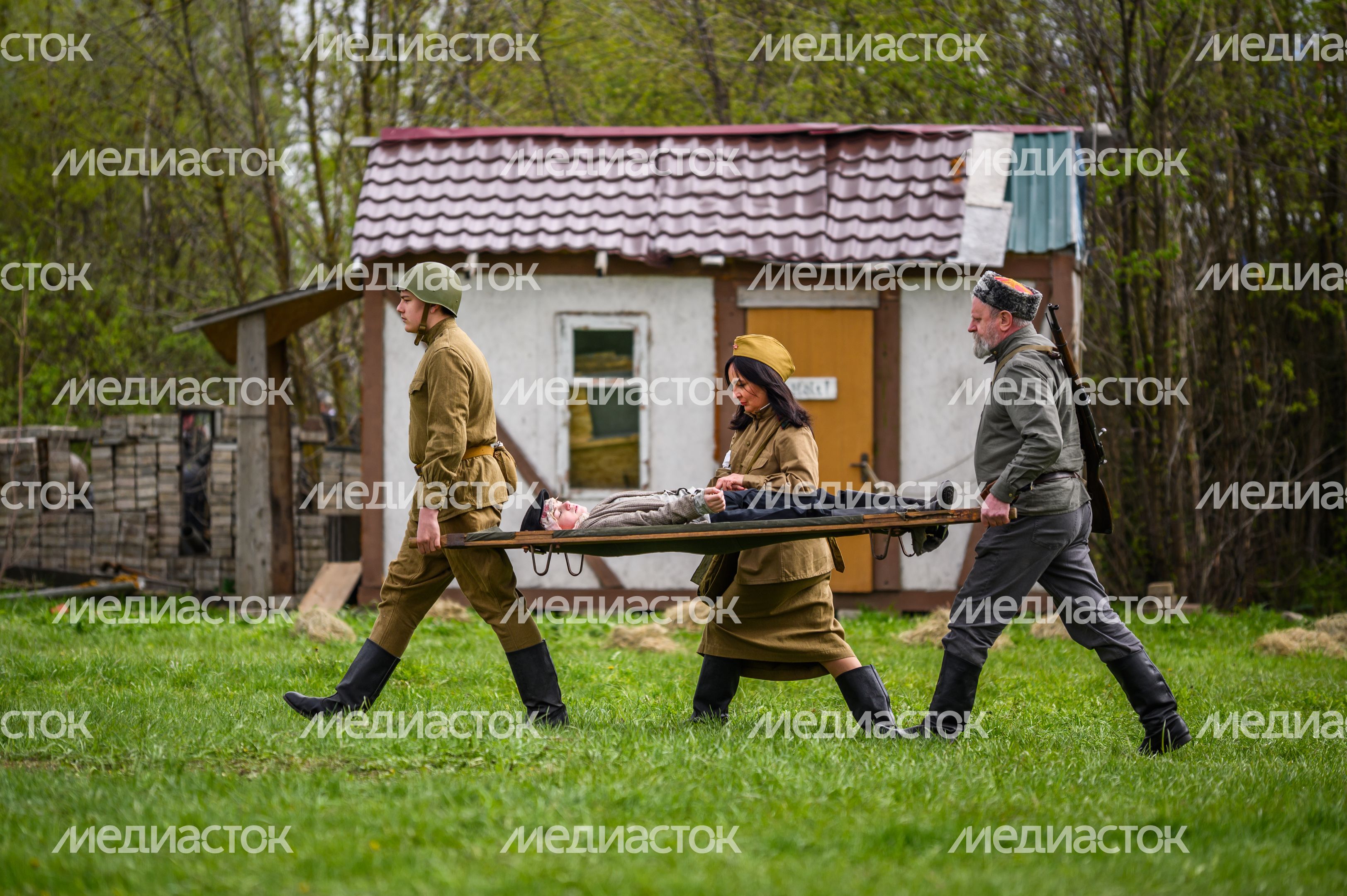 Военно-историческая реконструкция событий мая 1945 года в музее истории танка Т-34 в Мытищах Военно-историческая реконструкция событий мая 1945 года в музее истории танка Т-34 в Мытищах