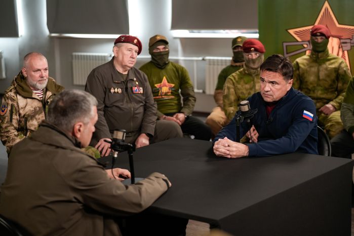 Андрей Воробьев и Владимир Соловьев посетили центр спецподготовки "Витязь" в Балашихе