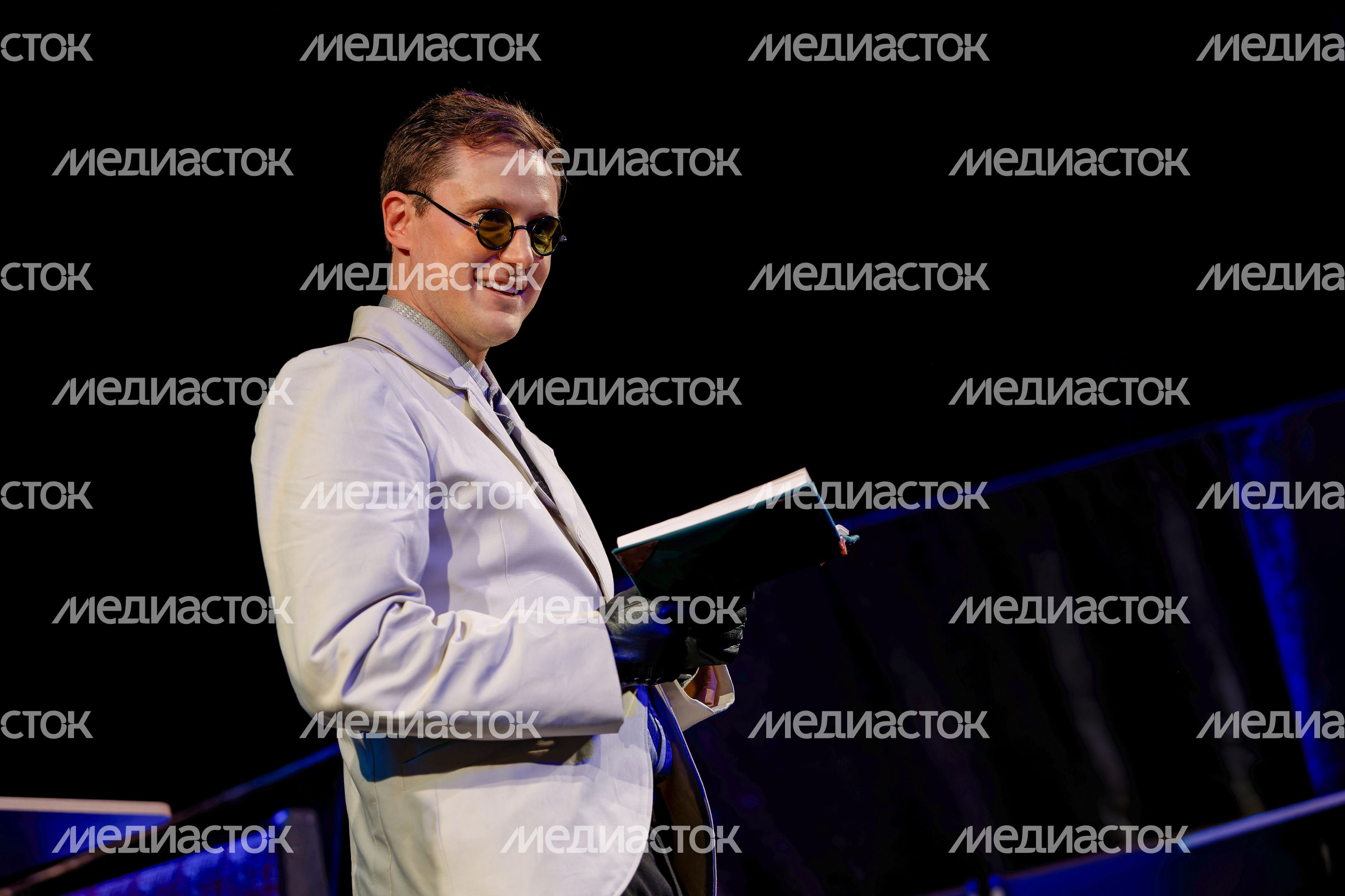 Премьера спектакля «Багаж» от ММДТ «Крылья» в Театральном центре «Жаворонки» Одинцовского округа Премьера спектакля «Багаж» от ММДТ «Крылья» в Театральном центре «Жаворонки» Одинцовского округа