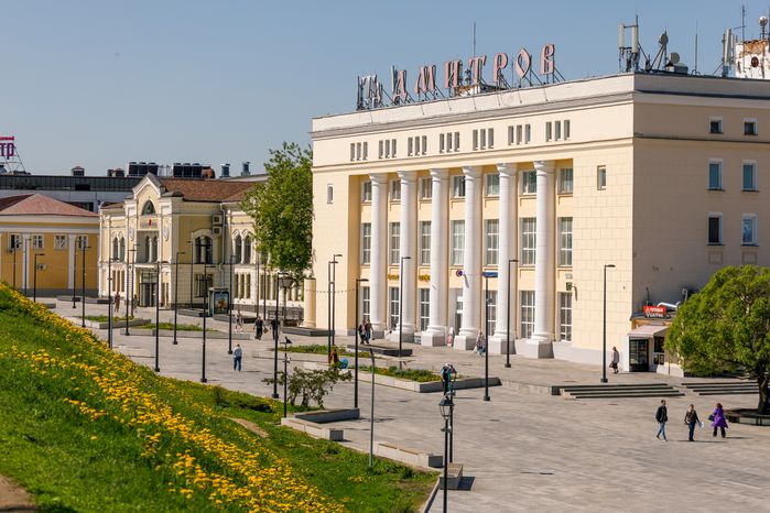 Торговый дом «Дмитров» на Советской площади Дмитрова