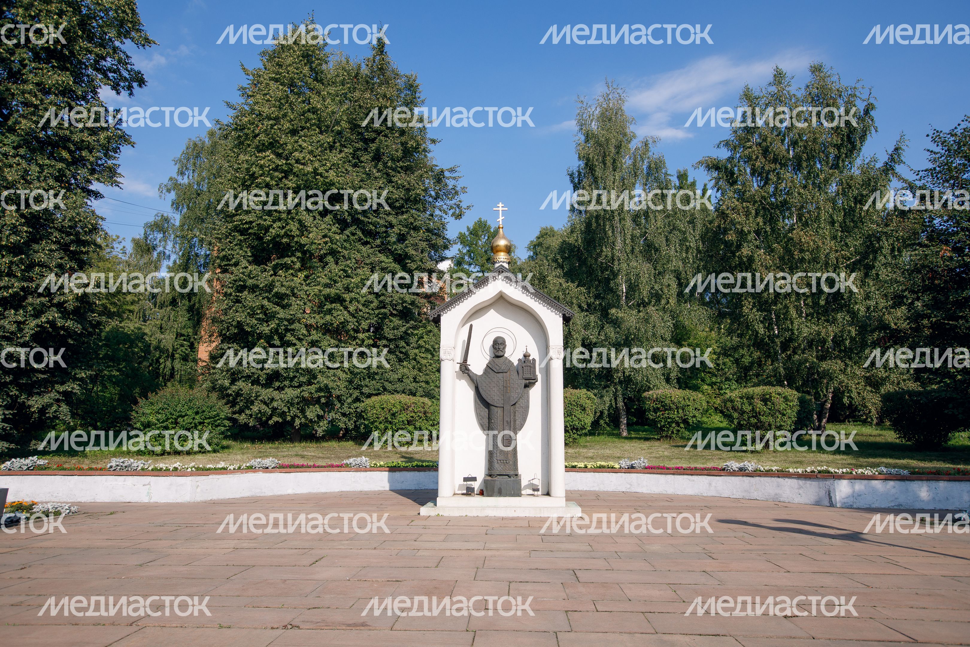 Дзержинский. Памятник Святителю Николаю