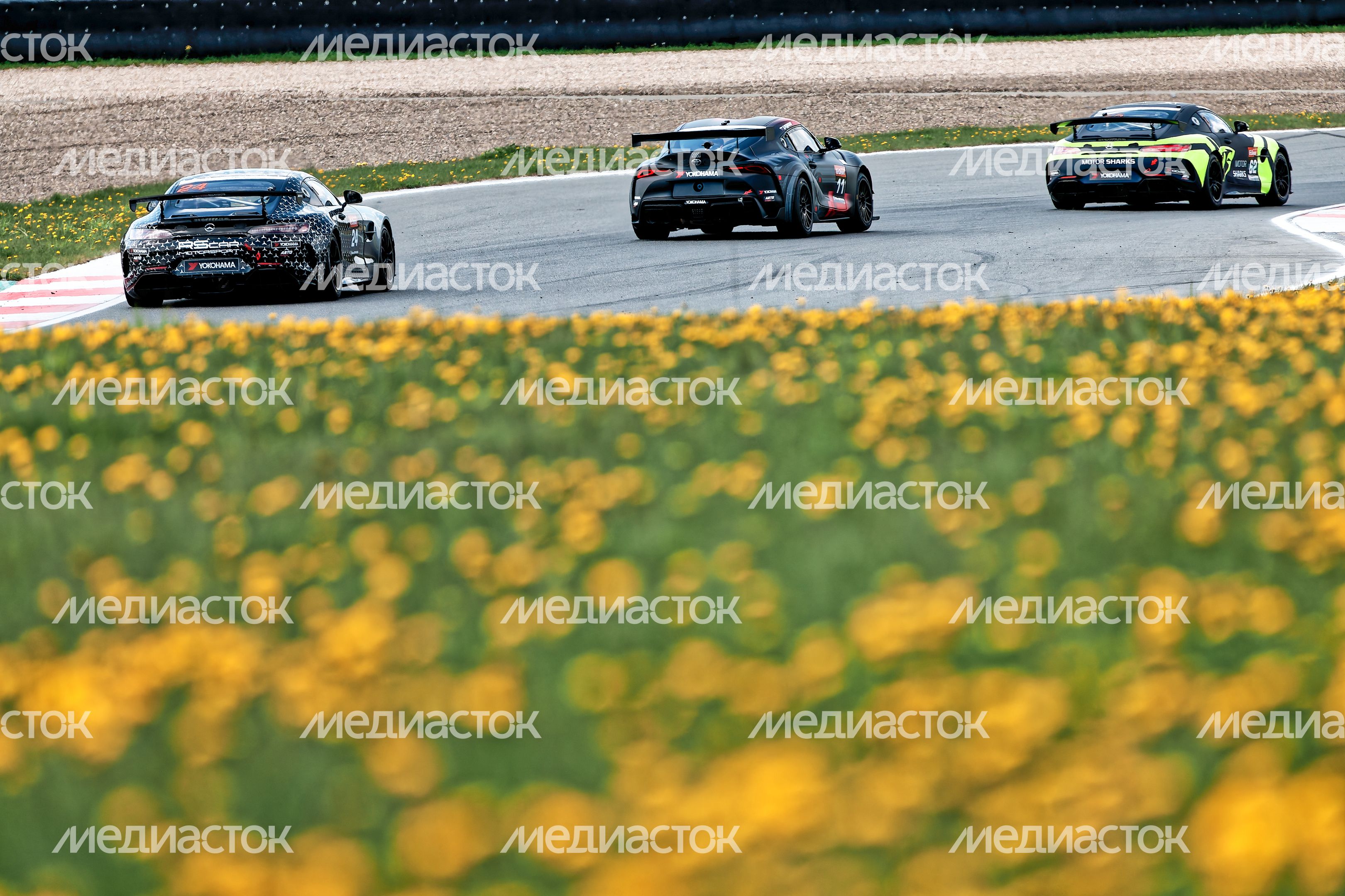 Гоночный уик-енд в Волоколамском округе на трассе Moscow Raceway Гоночный уик-енд в Волоколамском округе на трассе Moscow Raceway