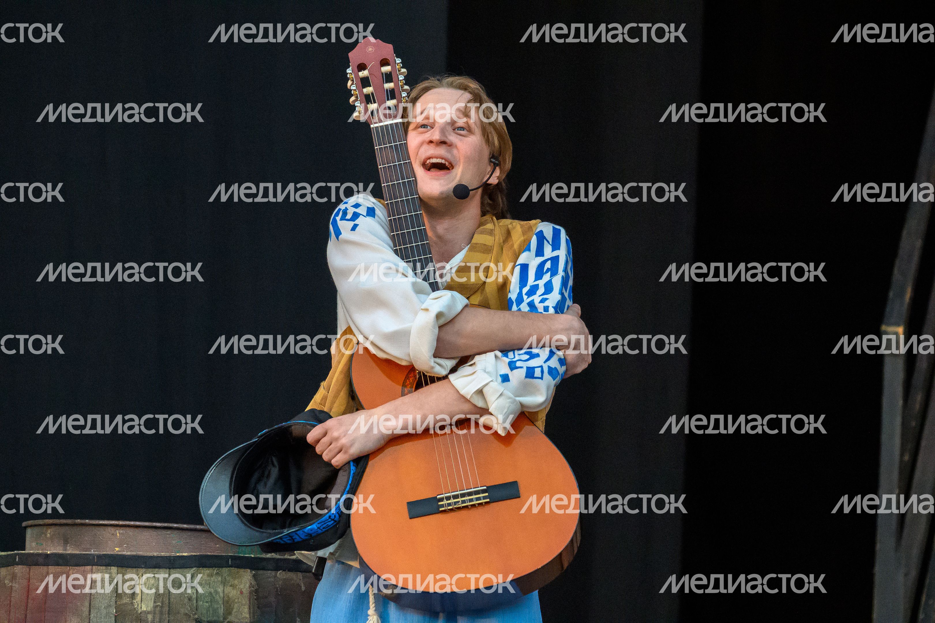 Спектакль Дмитровского драматического театра «Горячее сердце» на Пушкинском театральном фестивале-2026 в Пушкино Спектакль Дмитровского драматического театра «Горячее сердце» на Пушкинском театральном фестивале-2026 в Пушкино