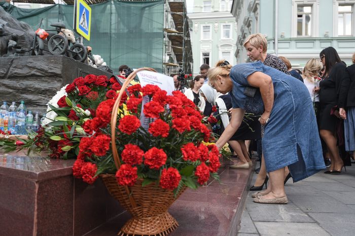 Митинг «Без слов» в память о жертвах трагедии в Беслане прошел в Москве