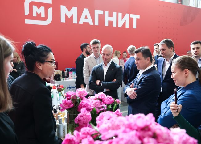 Андрей Воробьев принял участие в открытии распредцентра "Магнит" в Подольске