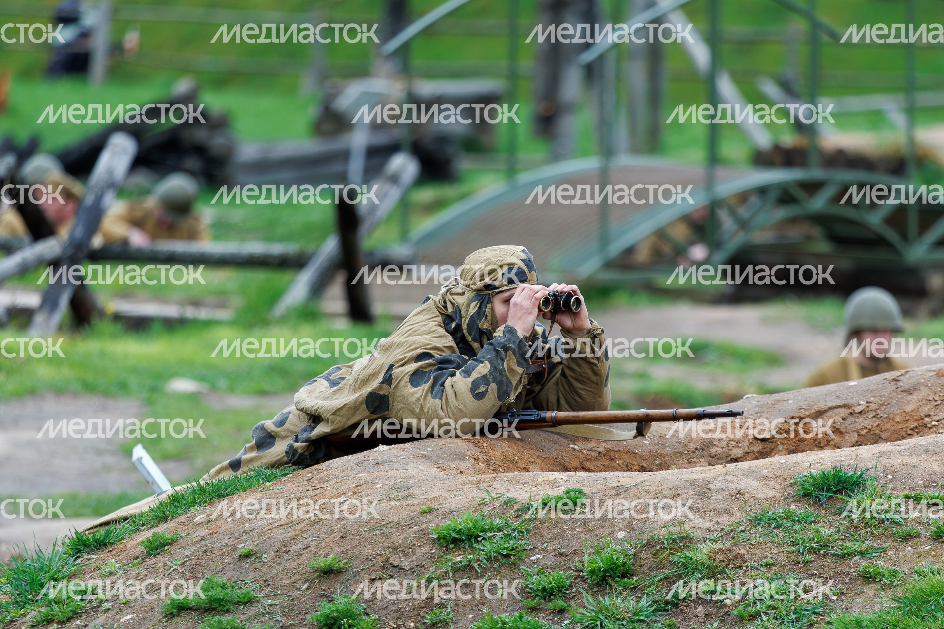 День Победы в Центральном парке «Патриот» Одинцовского округа: военно-историческая реконструкция «В логове зверя» День Победы в Центральном парке «Патриот» Одинцовского округа: военно-историческая реконструкция «В логове зверя»