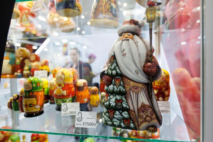 Сувениры народных промыслов Подмосковья на выставке-ярмарке «Ладья»