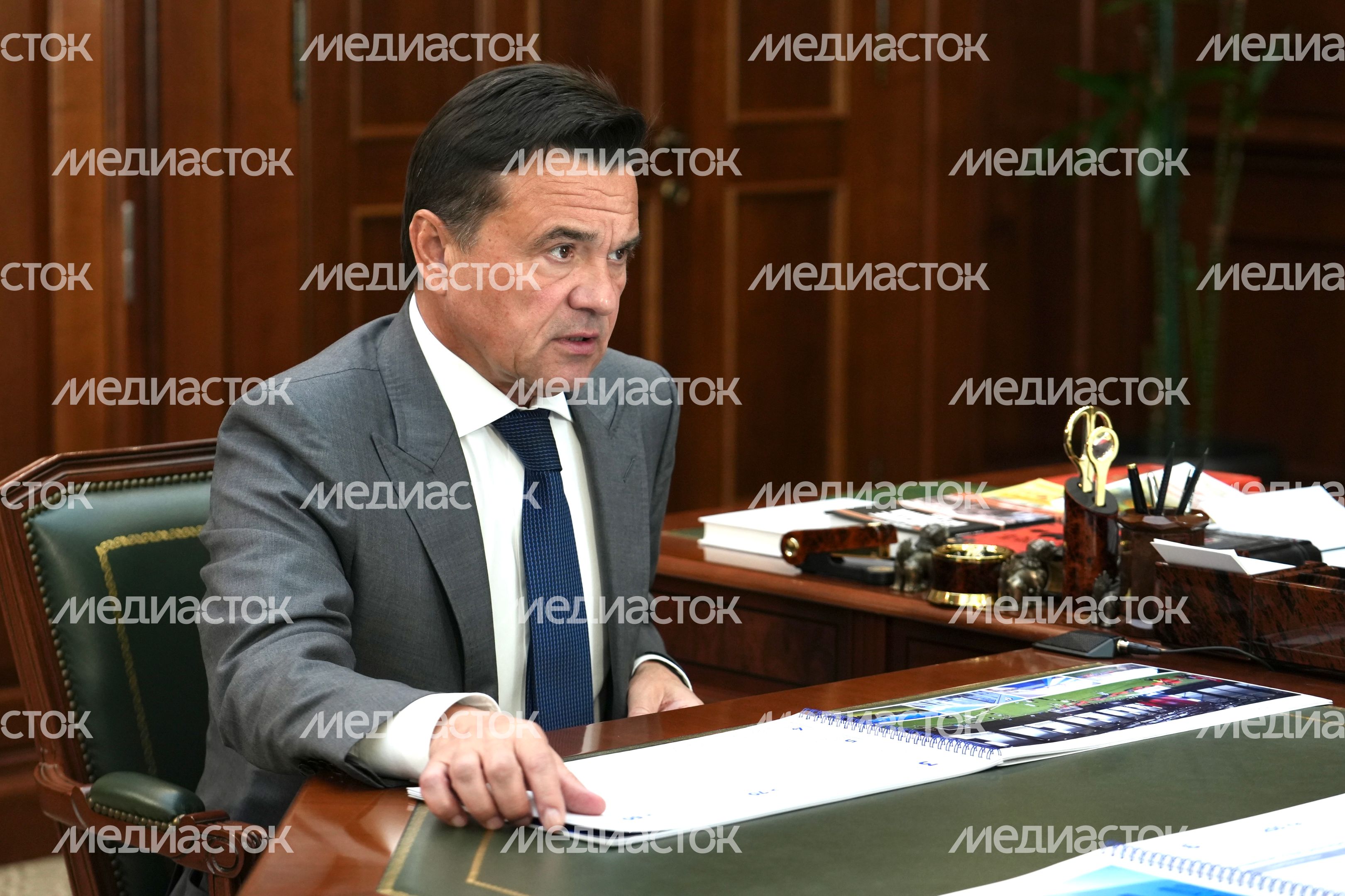 Андрей Воробьев провел рабочую встречу с главой Балашихи Сергеем Юровым Андрей Воробьев провел рабочую встречу с главой Балашихи Сергеем Юровым
