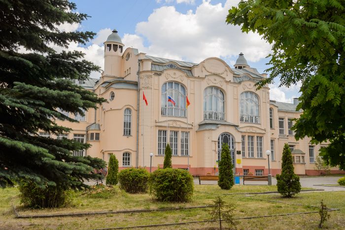 Женская Гимназия