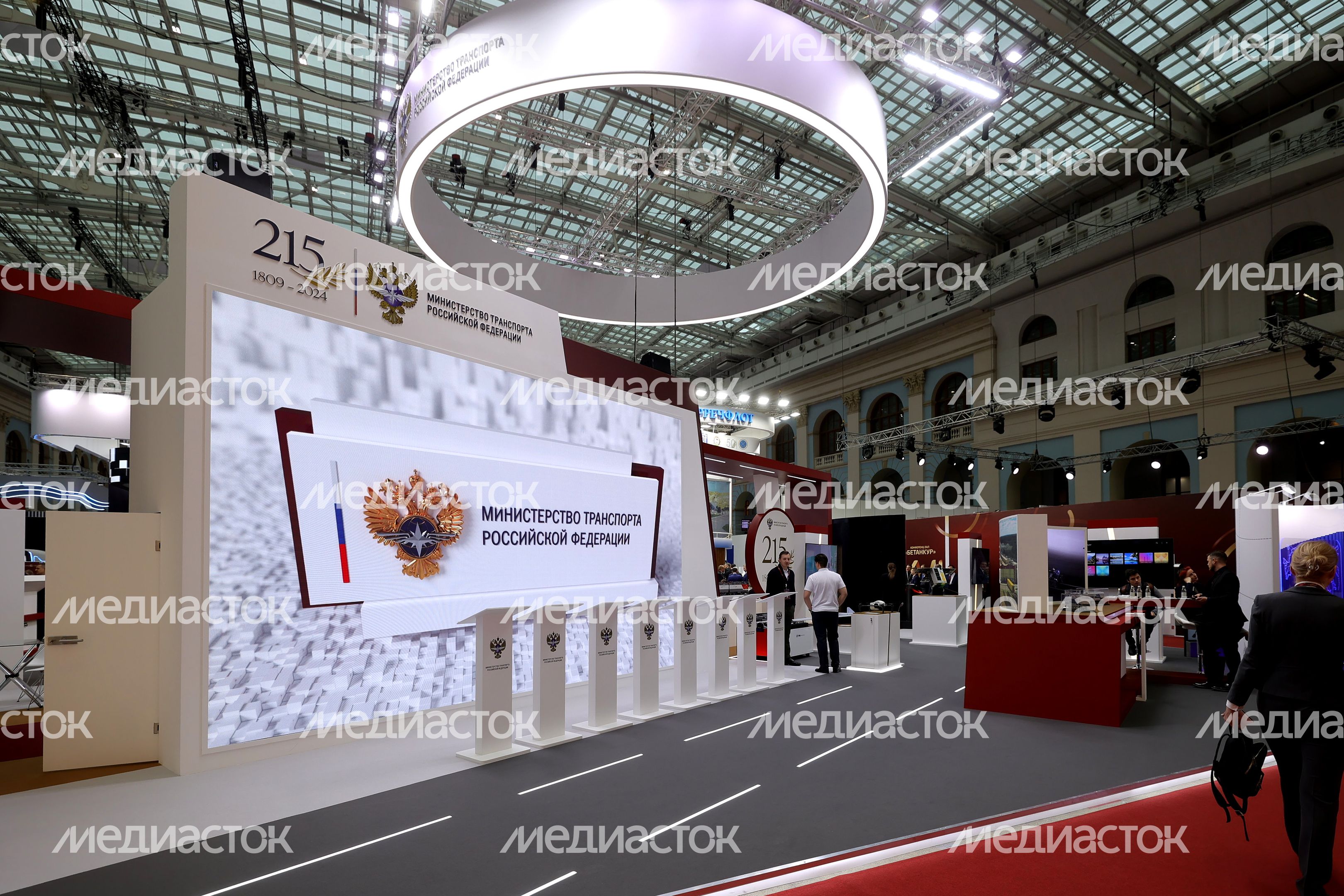 На площадке XVIII Международного форума "Транспорт России" На площадке XVIII Международного форума "Транспорт России"
