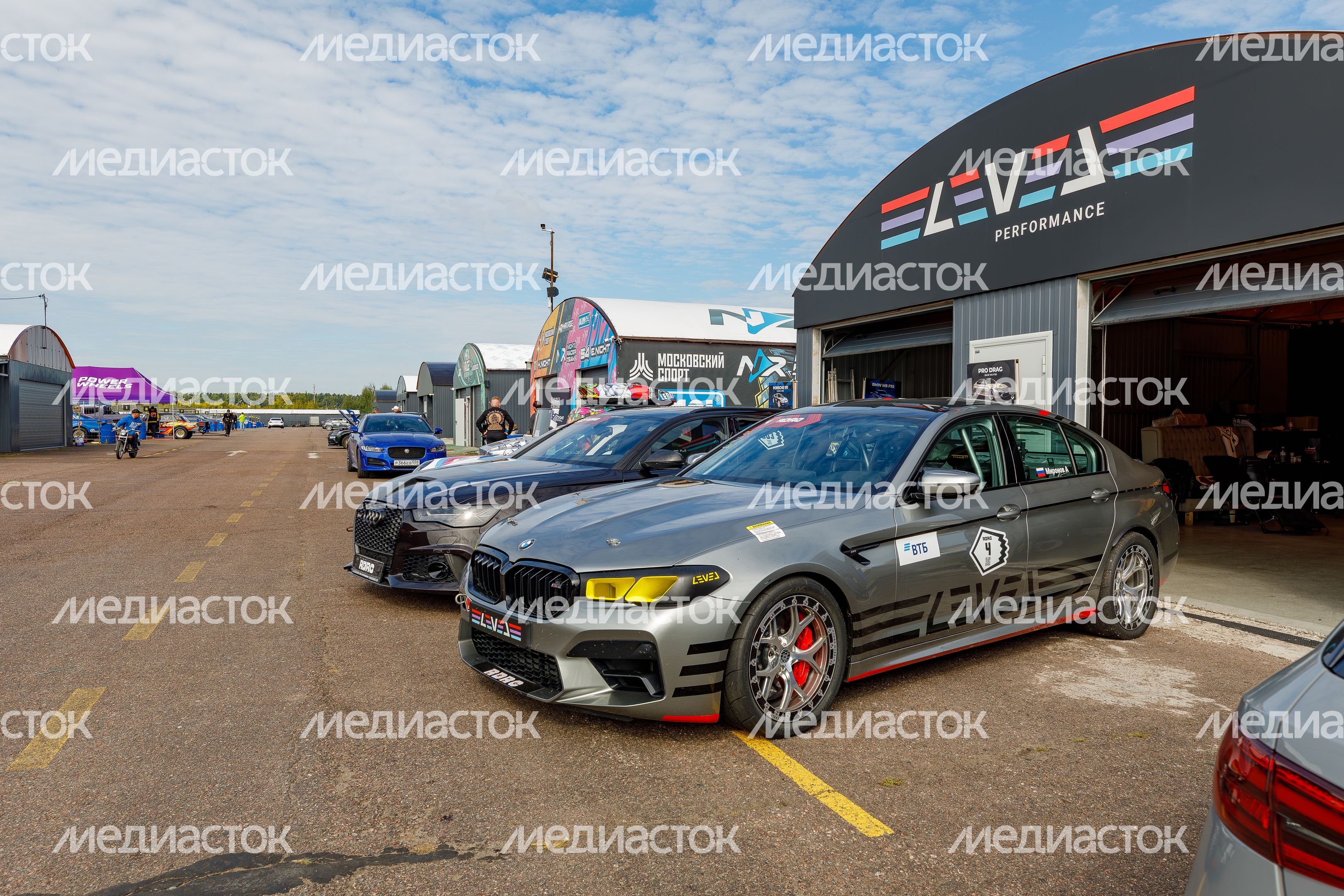 На Sueta Car Fest выбрали лучшие автомобили по тюнингу и автозвуку На Sueta Car Fest выбрали лучшие автомобили по тюнингу и автозвуку