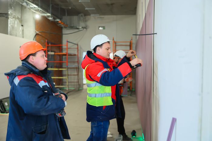 Губернатор проверил ход строительства образовательного комплекса "Авиатика" в Лобне